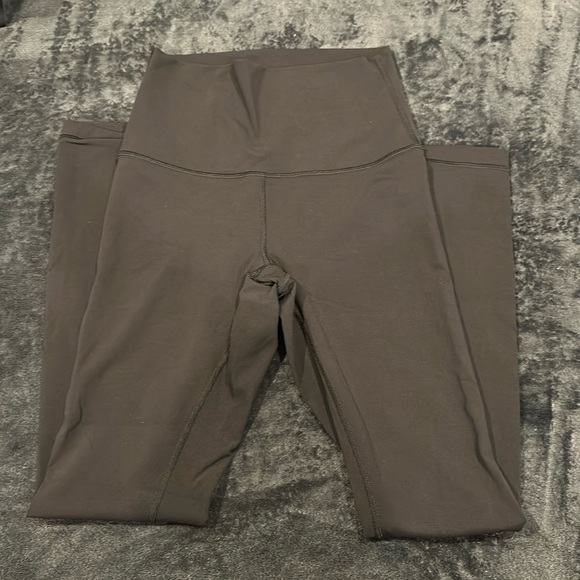 Lululemon Wunder Under Leggings - Picture 1 of 6